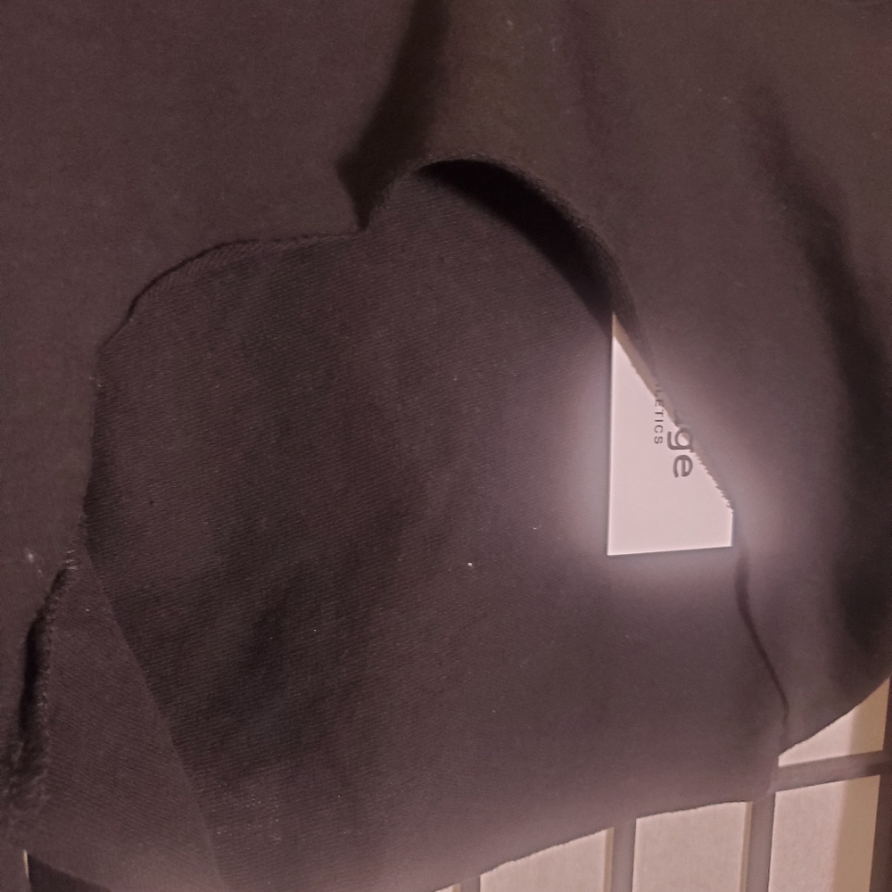 Top - Picture 2 of 5